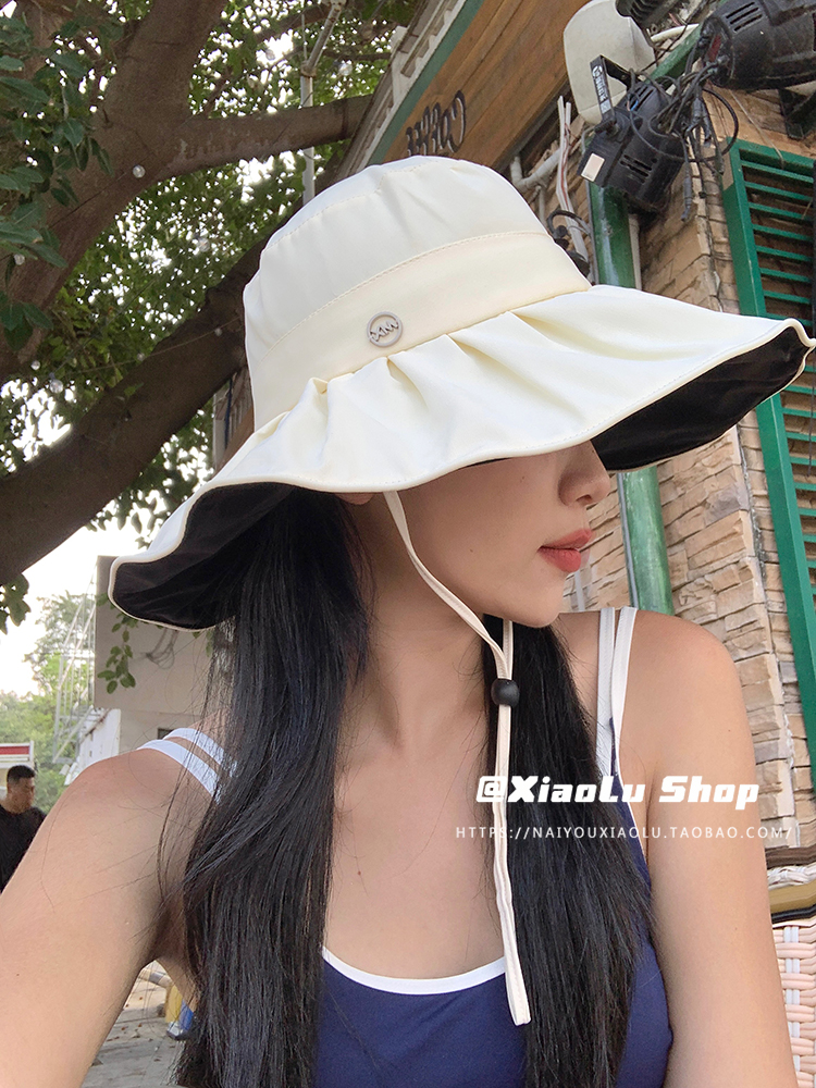 Japanese-Style Black Vinyl Sun Hat for Women - UV Cut, Foldable Wide-Brimmed Fisherman Hat for Summer Sun Protection