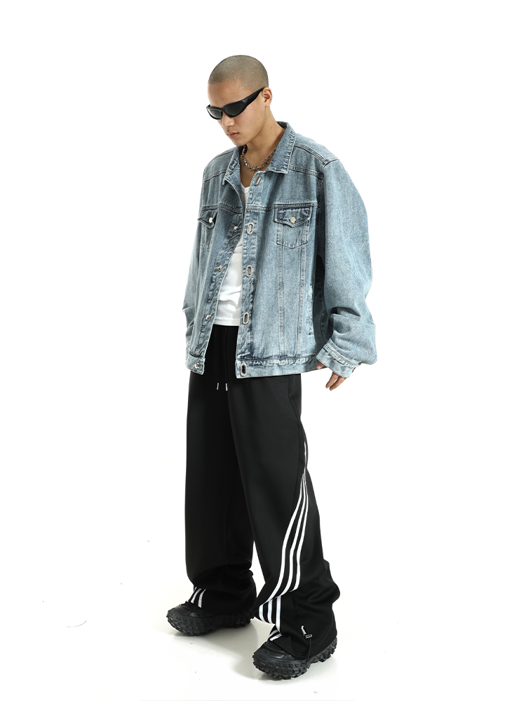 Japanese-Style Oversized Denim Jacket for Men - Casual Spring Workwear, Loose Fit, Trendy Short Top Japanese-Style Oversized Denim Jacket for Men - Casual Spring Workwear, Loose Fit, Trendy Short Top