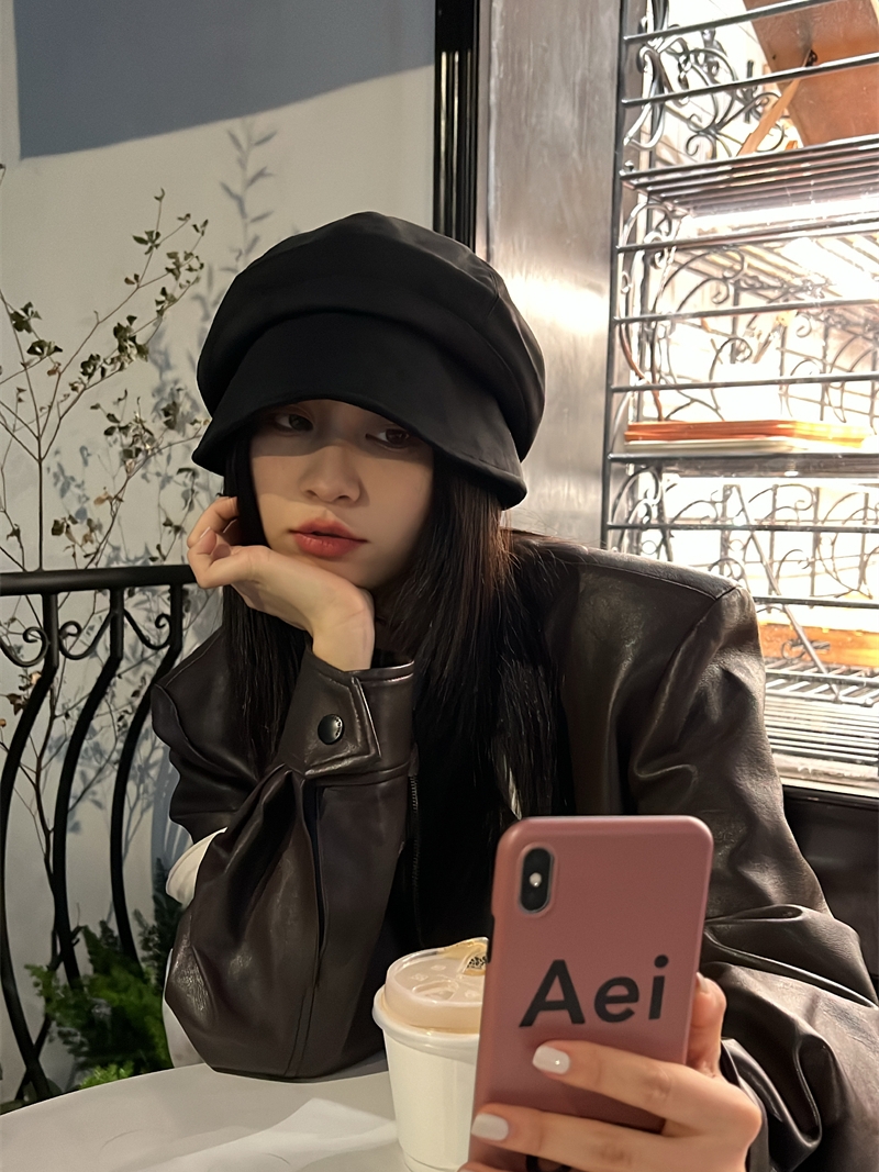 Japanese-Style Suede Fisherman Hat for Women - Slouchy Octagonal Beret, Face-Covering, Trendy Autumn/Winter Accessory, Large Head Circumference Japanese-Style Suede Fisherman Hat for Women - Slouchy Octagonal Beret, Face-Covering, Trendy Autumn/Winter Accessory, Large Head Circumference