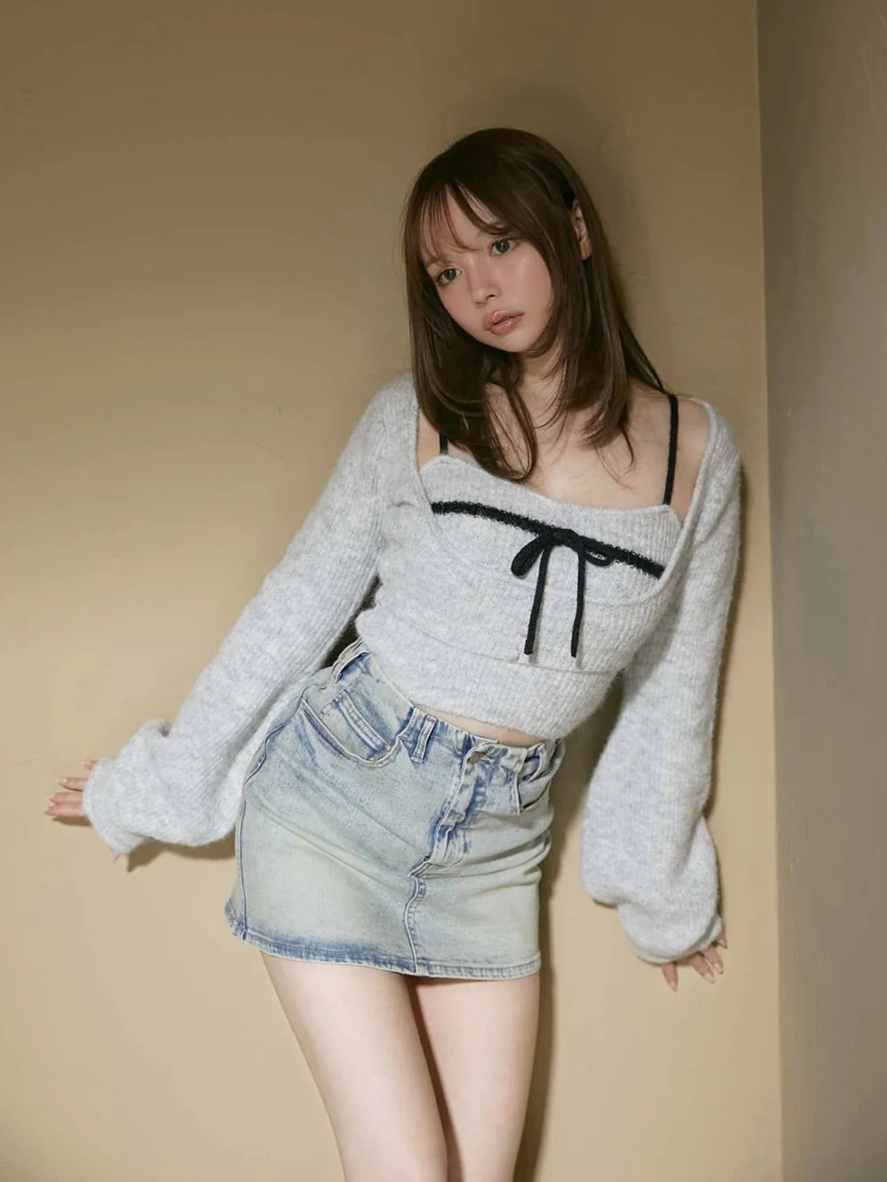 Japanese Sweet Niche Design Gray Cashmere Bow Knitwear Two-Piece Set for Autumn Winter 2025 Japanese Sweet Niche Design Gray Cashmere Bow Knitwear Two-Piece Set for Autumn Winter 2025