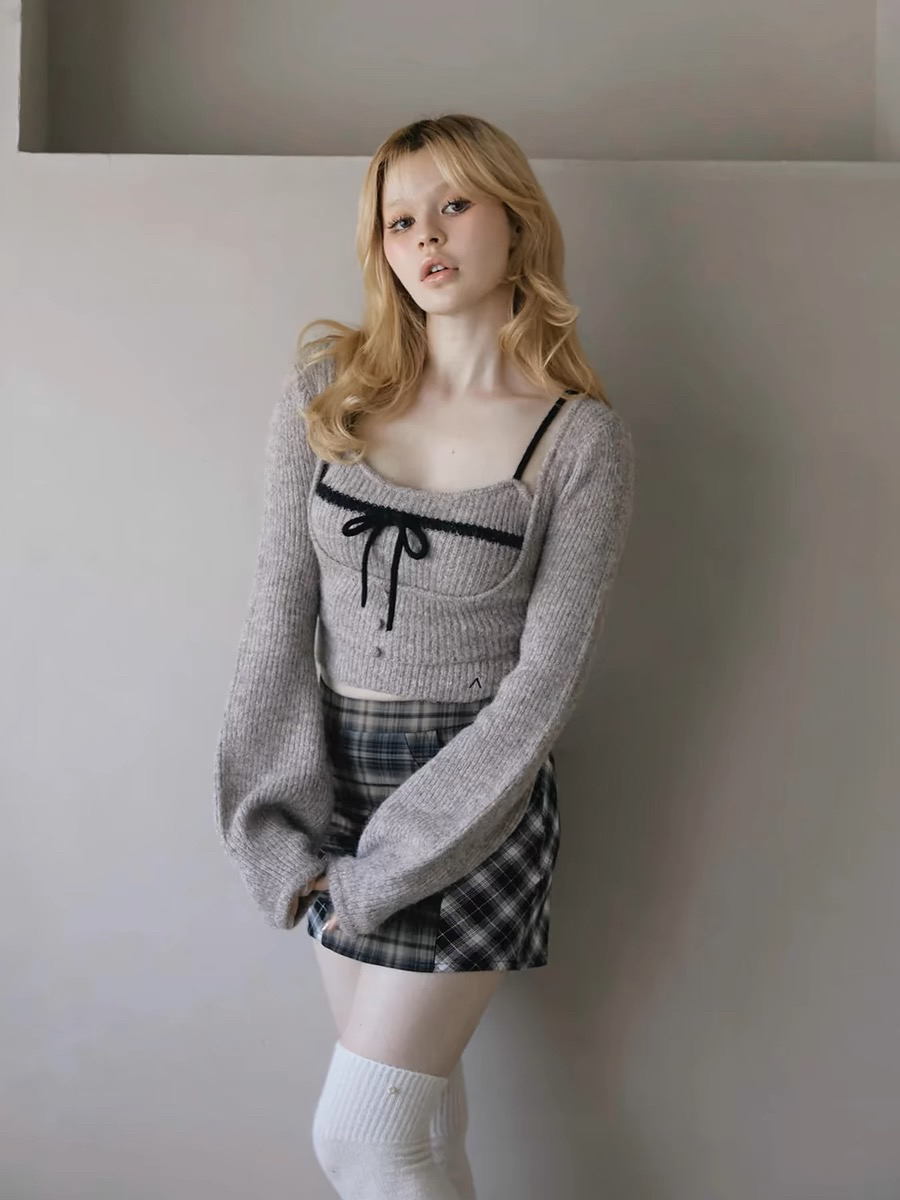 Japanese Sweet Niche Design Gray Cashmere Bow Knitwear Two-Piece Set for Autumn Winter 2025 Japanese Sweet Niche Design Gray Cashmere Bow Knitwear Two-Piece Set for Autumn Winter 2025