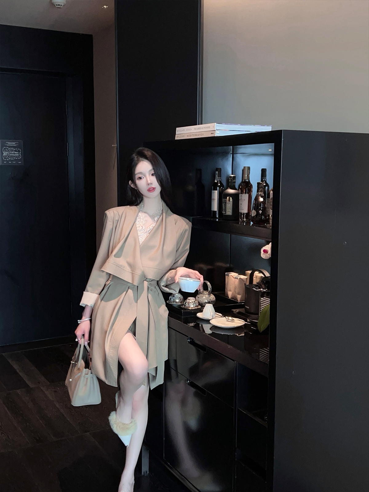 Khaki Mid-Length Trench Coat for Women - British Style Casual Outerwear with Belt - Spring Fashion 2025 Khaki Mid-Length Trench Coat for Women - British Style Casual Outerwear with Belt - Spring Fashion 2025