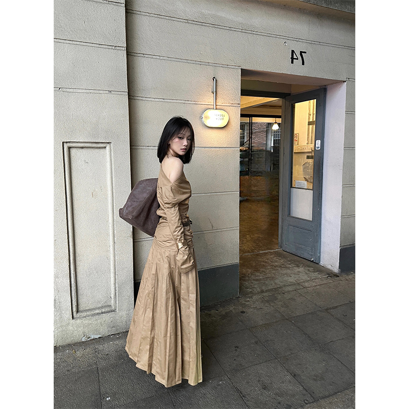 Khaki Off-Shoulder Irregular Pleated Dress with Thigh Cutout - Spicy Girl Fashion Inspired by Y2K and Korean Style Khaki Off-Shoulder Irregular Pleated Dress with Thigh Cutout - Spicy Girl Fashion Inspired by Y2K and Korean Style