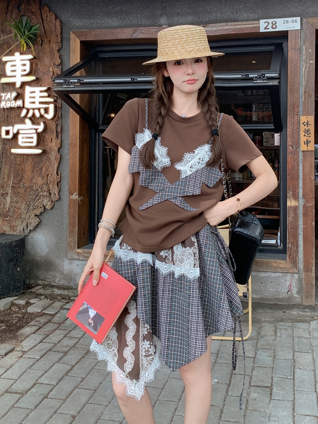 Korean Style 2025 Summer Round Neck Short Sleeve T-Shirt & Skirt Two-Piece Set Loose Fit Slimming Outfit for Women Korean Style 2025 Summer Round Neck Short Sleeve T-Shirt & Skirt Two-Piece Set Loose Fit Slimming Outfit for Women