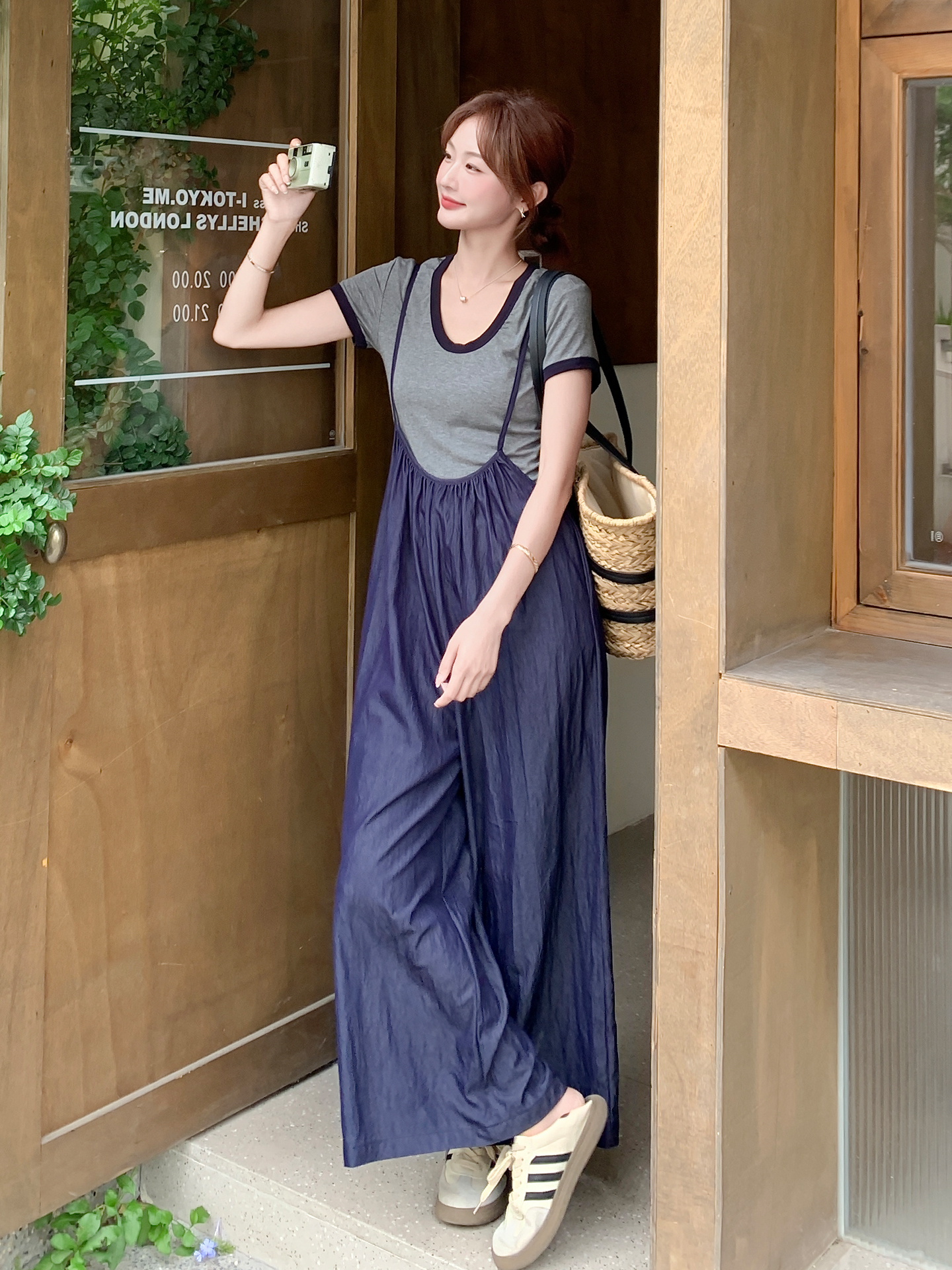 Korean Style 2025 Summer Women's Round Neck Camisole & Wide-Leg Pants Set - Trendy Two-Piece Outfit for Effortless Chic Look