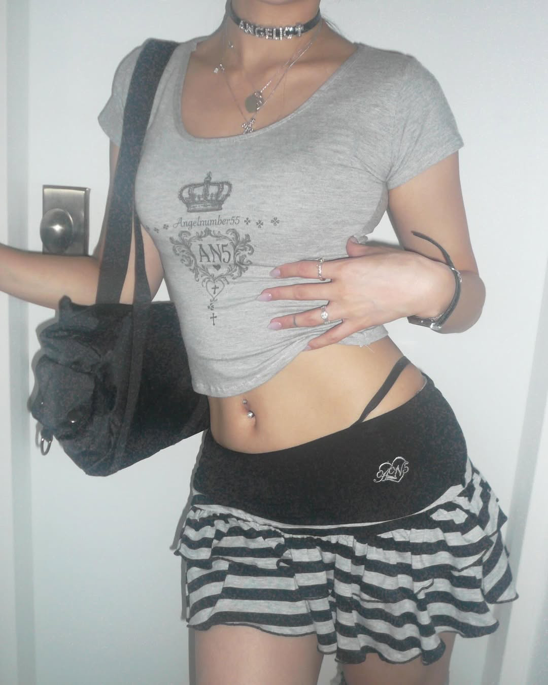 Korean Style A-Line Striped Cake Skirt for Summer 2025 - Hot Girl Fashion, Insulated Design, Trendy Niche Look Korean Style A-Line Striped Cake Skirt for Summer 2025 - Hot Girl Fashion, Insulated Design, Trendy Niche Look