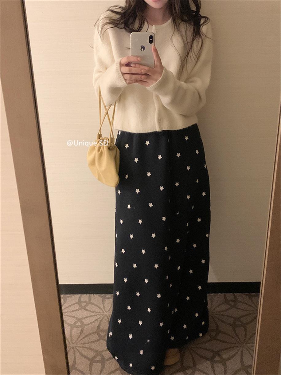 Korean Style Autumn Winter Streetwear Star Print Casual Long Skirt with Elastic Waist and Drawstring for a Slimming Fit Korean Style Autumn Winter Streetwear Star Print Casual Long Skirt with Elastic Waist and Drawstring for a Slimming Fit