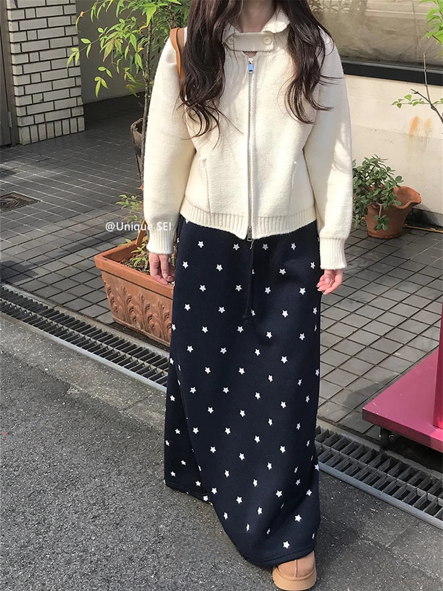 Korean Style Autumn Winter Streetwear Star Print Casual Long Skirt with Elastic Waist and Drawstring for a Slimming Fit Korean Style Autumn Winter Streetwear Star Print Casual Long Skirt with Elastic Waist and Drawstring for a Slimming Fit