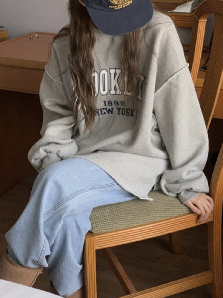 Korean Style Brooklyn Letter Embroidery Splicing Seam Loose Sports Sweatshirt for Casual Wear Korean Style Brooklyn Letter Embroidery Splicing Seam Loose Sports Sweatshirt for Casual Wear