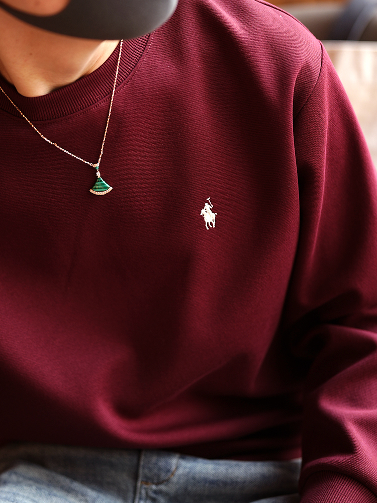 Korean Style Casual Minimalist Embroidered Logo Round-Neck Sweatshirt for Men - Trendy Solid Color Pullover Top for Spring Korean Style Casual Minimalist Embroidered Logo Round-Neck Sweatshirt for Men - Trendy Solid Color Pullover Top for Spring