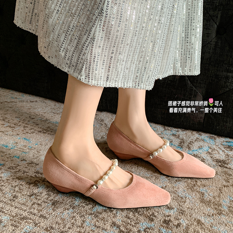 Korean Style Chunky Heel Mary Jane Shoes with Pearl Detail - Square-Toe Shallow Mouth Suede for Spring/Summer 2025 Fashion Korean Style Chunky Heel Mary Jane Shoes with Pearl Detail - Square-Toe Shallow Mouth Suede for Spring/Summer 2025 Fashion