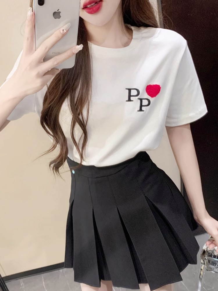 Korean-Style College Fashion Set for Women - Youthful Short-Sleeve T-Shirt & Pleated Skirt - Trendy Summer Outfit