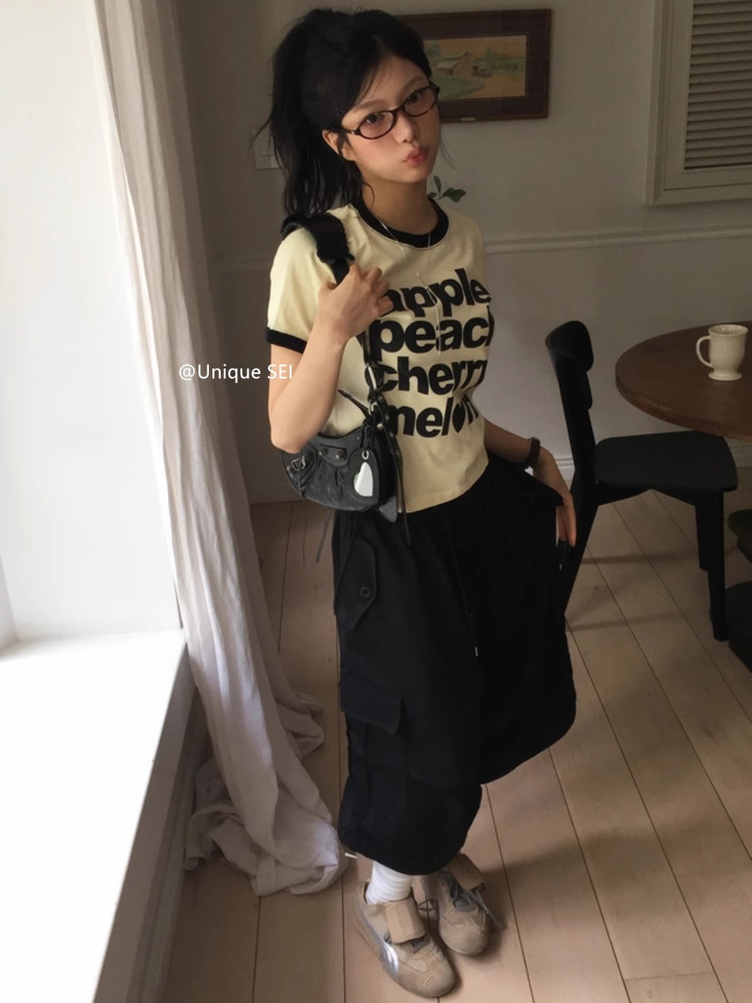 Korean Style Color-Block Letter Print Short Sleeve T-Shirt & Elastic Waist Seven-Point Shorts Set for Summer Casual Workwear Korean Style Color-Block Letter Print Short Sleeve T-Shirt & Elastic Waist Seven-Point Shorts Set for Summer Casual Workwear