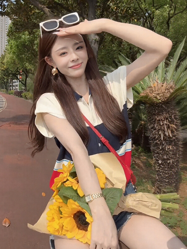 Korean-Style Color-Blocked Striped Sleeveless Shirt for Women - 2025 Summer Fashion Versatile Thin Knitted Top Korean-Style Color-Blocked Striped Sleeveless Shirt for Women - 2025 Summer Fashion Versatile Thin Knitted Top