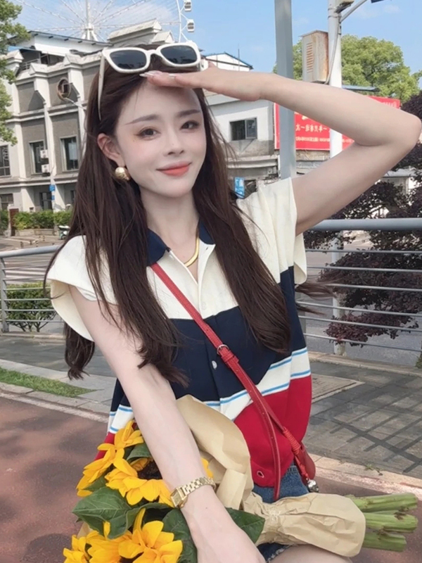 Korean-Style Color-Blocked Striped Sleeveless Shirt for Women - 2025 Summer Fashion Versatile Thin Knitted Top Korean-Style Color-Blocked Striped Sleeveless Shirt for Women - 2025 Summer Fashion Versatile Thin Knitted Top