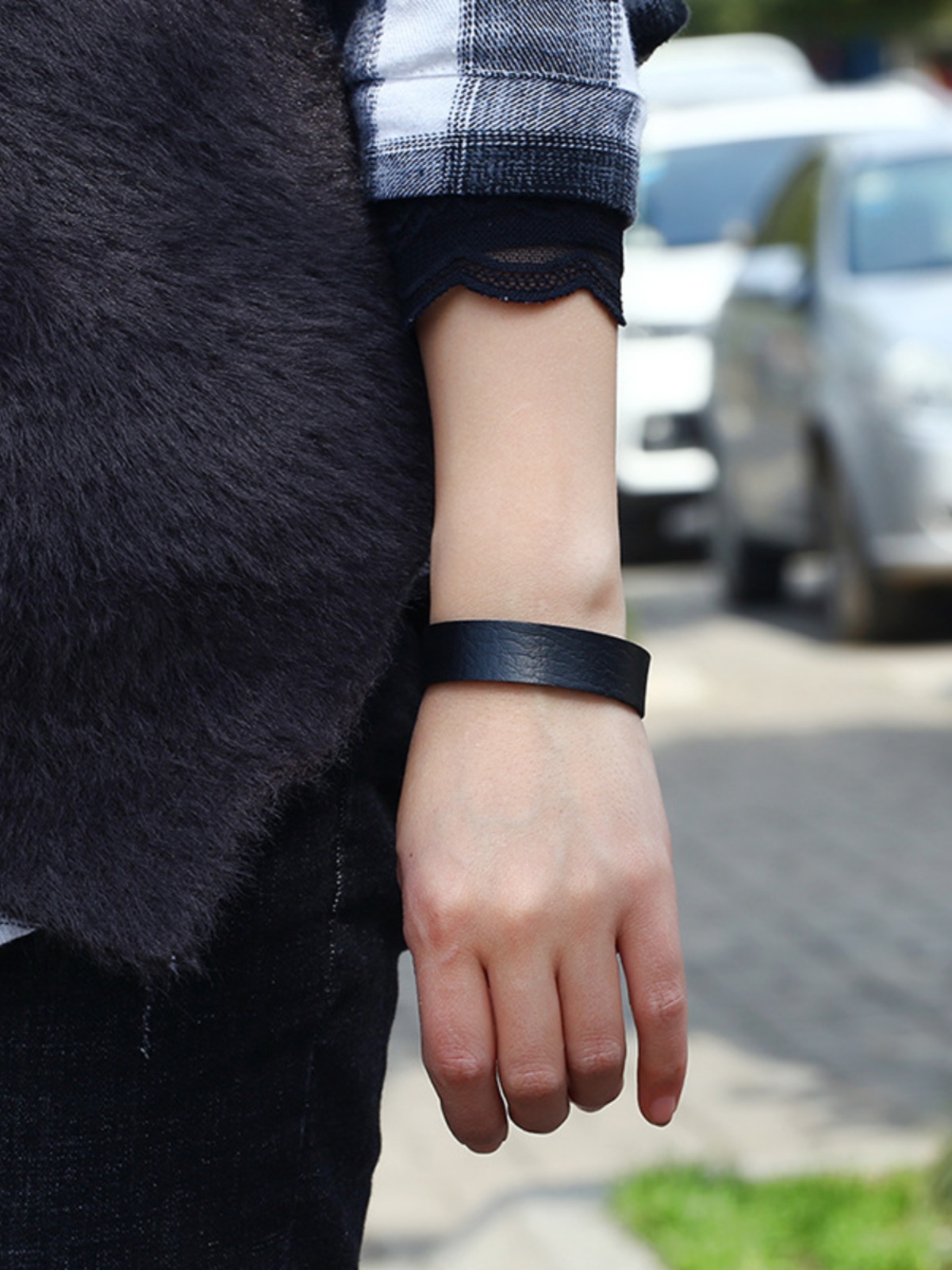 Korean Style Couple Adjustable Leather Bracelet - Minimalist Colorful Design for Versatile Everyday Wear Korean Style Couple Adjustable Leather Bracelet - Minimalist Colorful Design for Versatile Everyday Wear