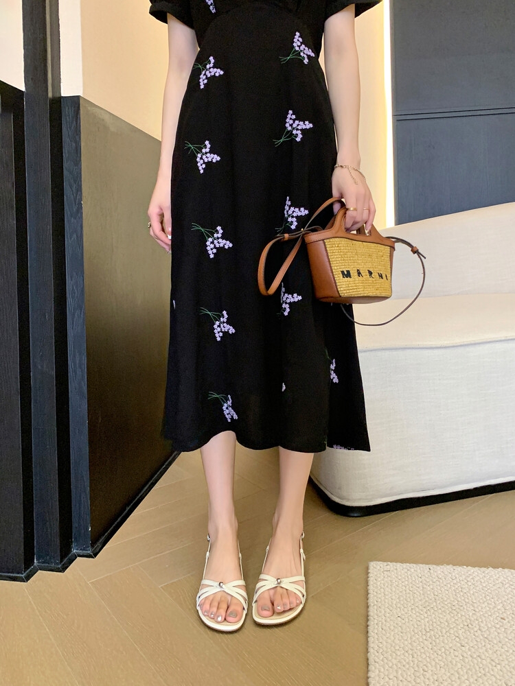 Korean-Style Cute Open-Toe Flat Sandals for Women, Genuine Leather, Summer 2025 Fairy Style, Versatile Low Heel for Skirts Korean-Style Cute Open-Toe Flat Sandals for Women, Genuine Leather, Summer 2025 Fairy Style, Versatile Low Heel for Skirts
