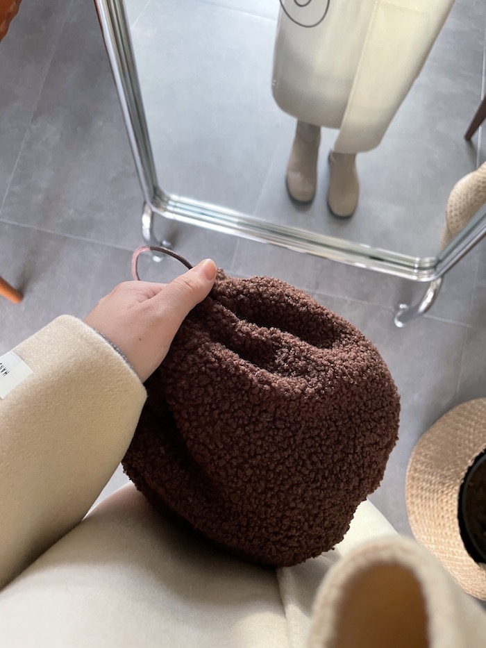 Korean Style Fluffy Bucket Bag - Limited Edition Winter Design, Handmade Meat Floss Rice Ball Print, Trendy Fashion Accessory