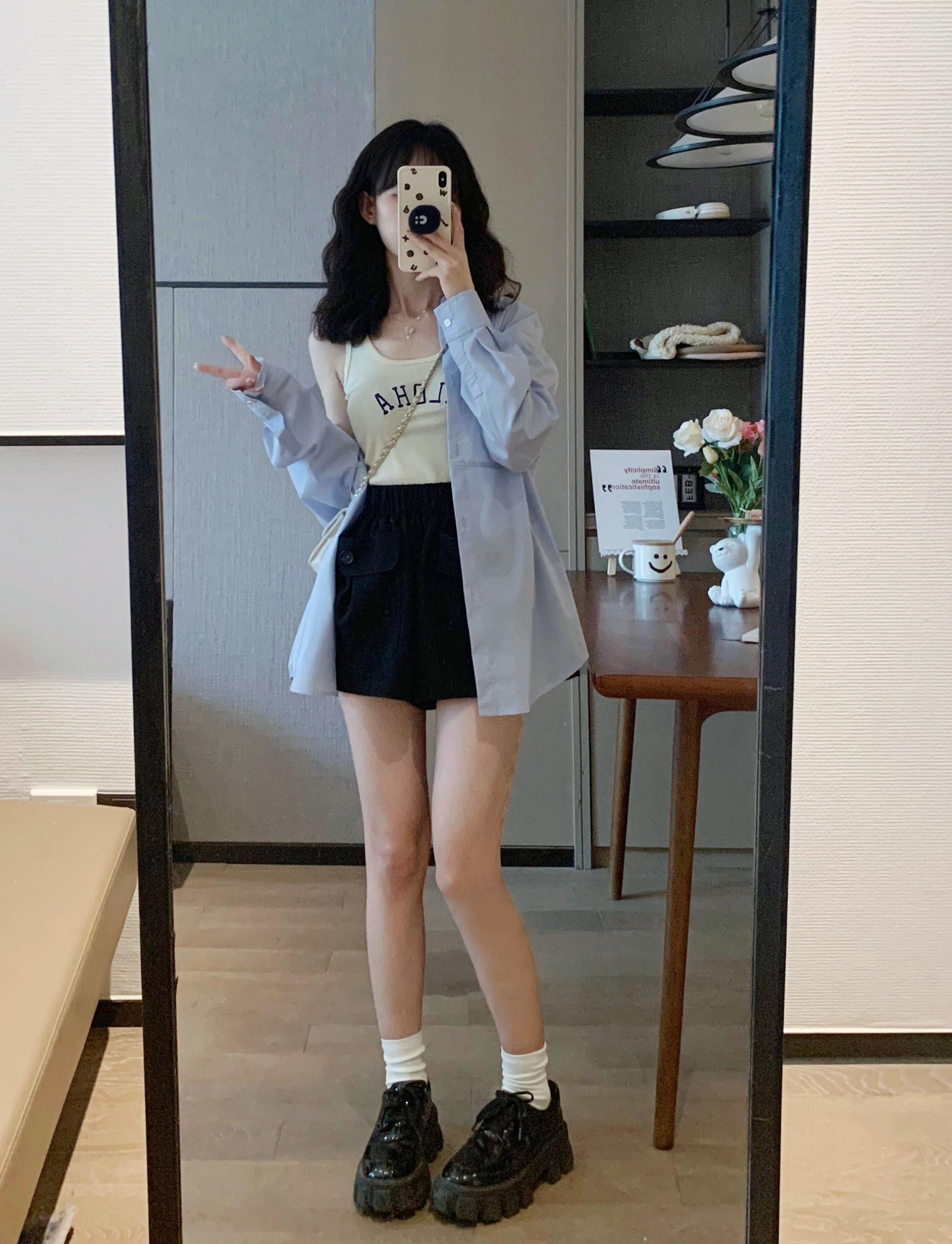 Korean-Style French Blue Long Sleeve Shirt Top for Women - High-End Loose Slimming Spring Fashion Korean-Style French Blue Long Sleeve Shirt Top for Women - High-End Loose Slimming Spring Fashion