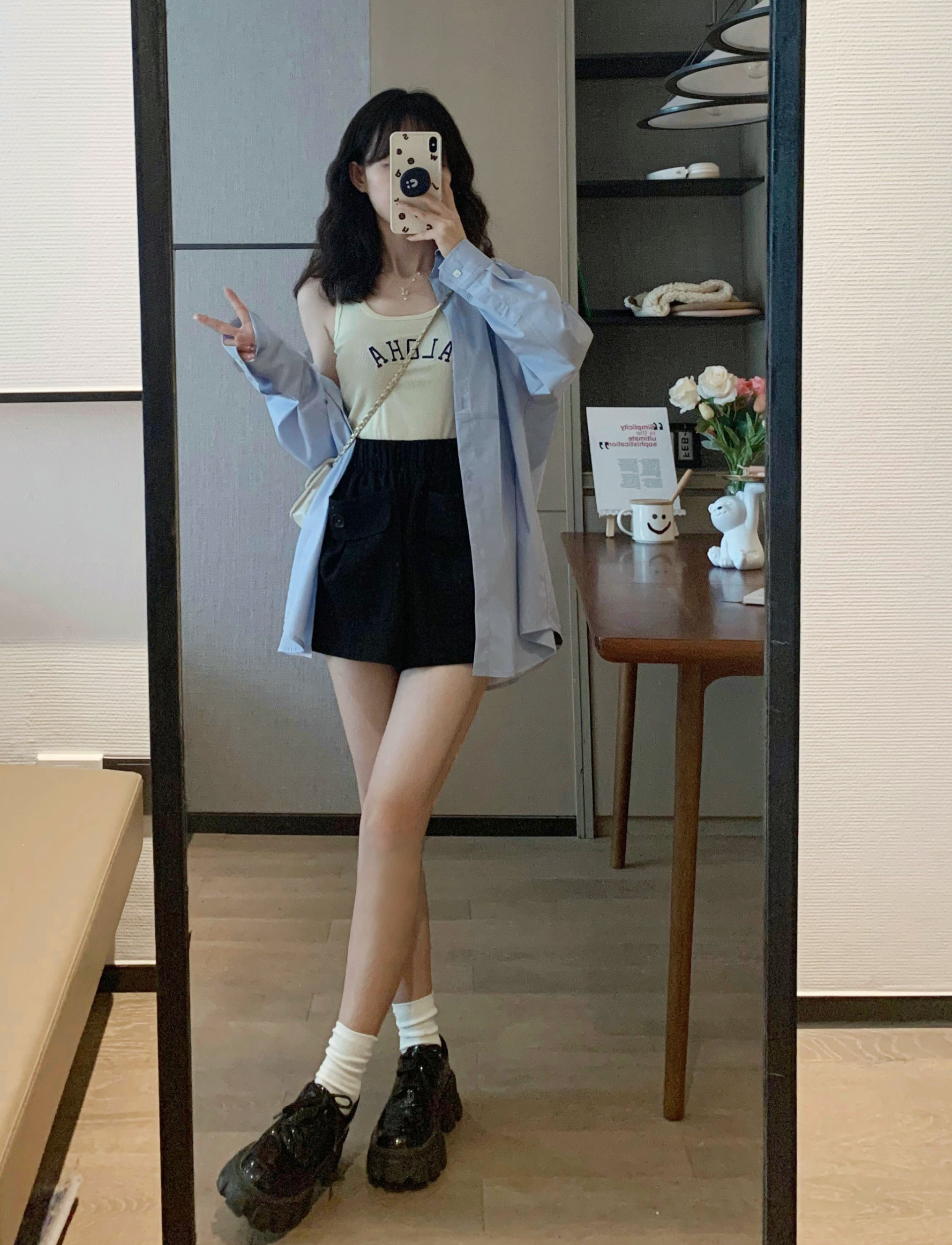 Korean-Style French Blue Long Sleeve Shirt Top for Women - High-End Loose Slimming Spring Fashion Korean-Style French Blue Long Sleeve Shirt Top for Women - High-End Loose Slimming Spring Fashion