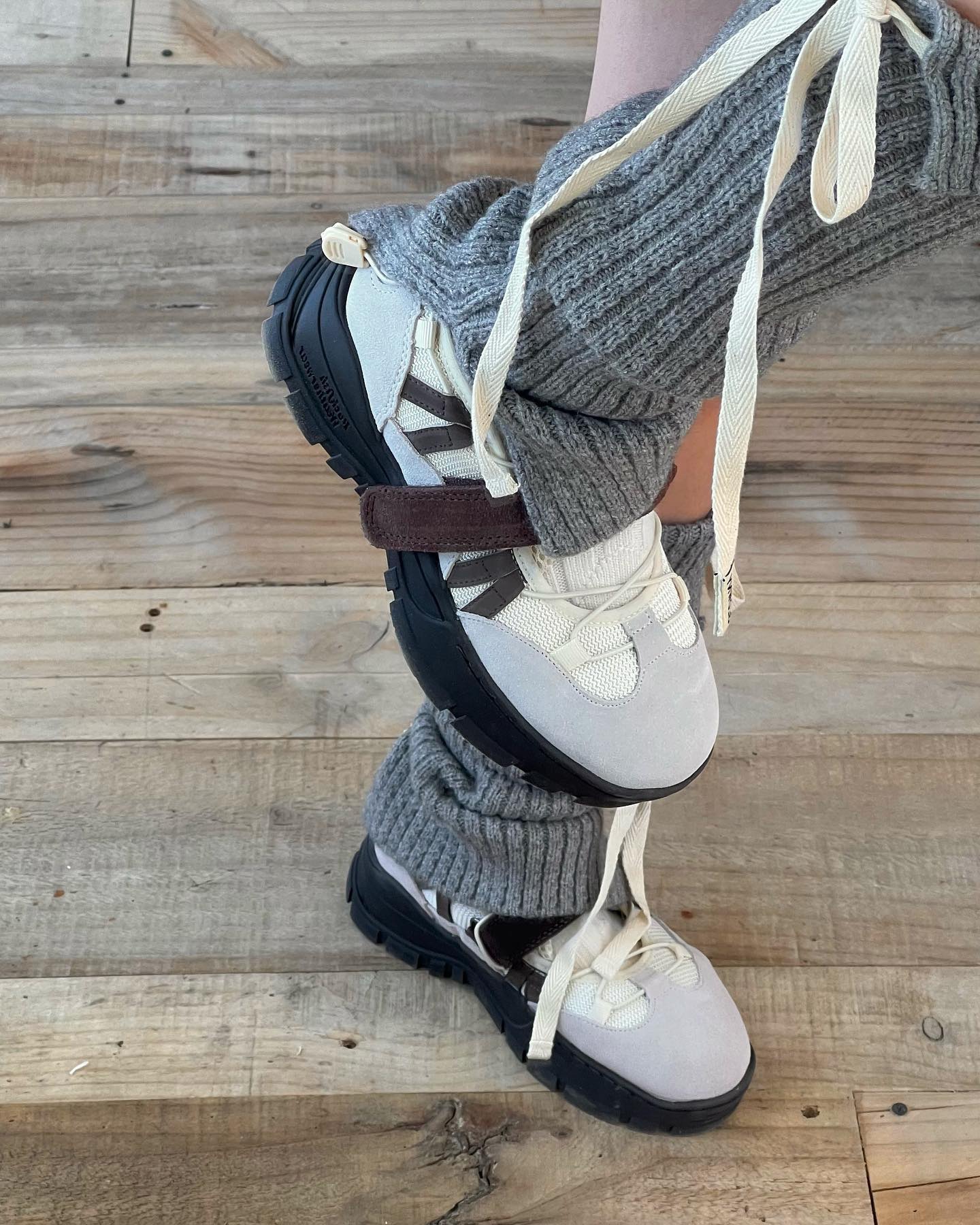 Korean Style GLOWNY Niche Strap Warm Mid-Tube Slouchy Leg Warmers - Versatile Two-Way Wear Socks for Women Korean Style GLOWNY Niche Strap Warm Mid-Tube Slouchy Leg Warmers - Versatile Two-Way Wear Socks for Women