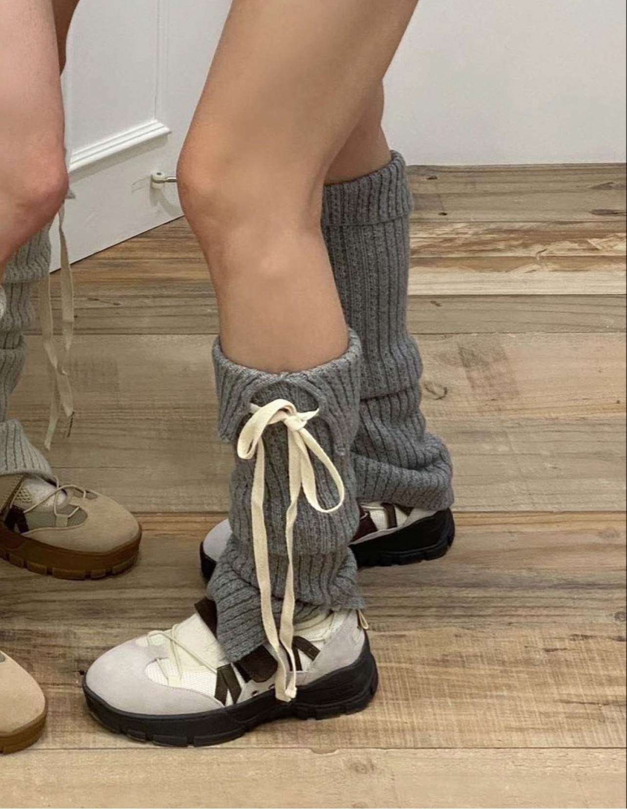 Korean Style GLOWNY Niche Strap Warm Mid-Tube Slouchy Leg Warmers - Versatile Two-Way Wear Socks for Women Korean Style GLOWNY Niche Strap Warm Mid-Tube Slouchy Leg Warmers - Versatile Two-Way Wear Socks for Women