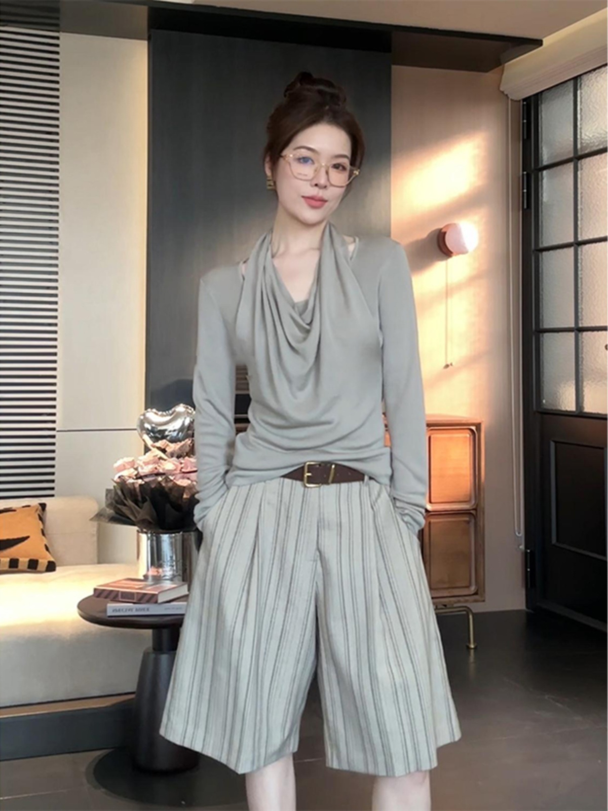 Korean Style Halter V-Neck Long Sleeve T-Shirt for Women - Unique Spring Fashion Top Korean Style Halter V-Neck Long Sleeve T-Shirt for Women - Unique Spring Fashion Top