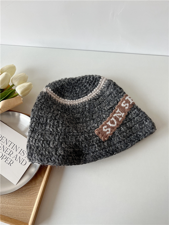 Korean Style Handmade Knitted Wool Fisherman Hat for Women, Letter Patch Design, Warm Autumn and Winter Accessory Korean Style Handmade Knitted Wool Fisherman Hat for Women, Letter Patch Design, Warm Autumn and Winter Accessory
