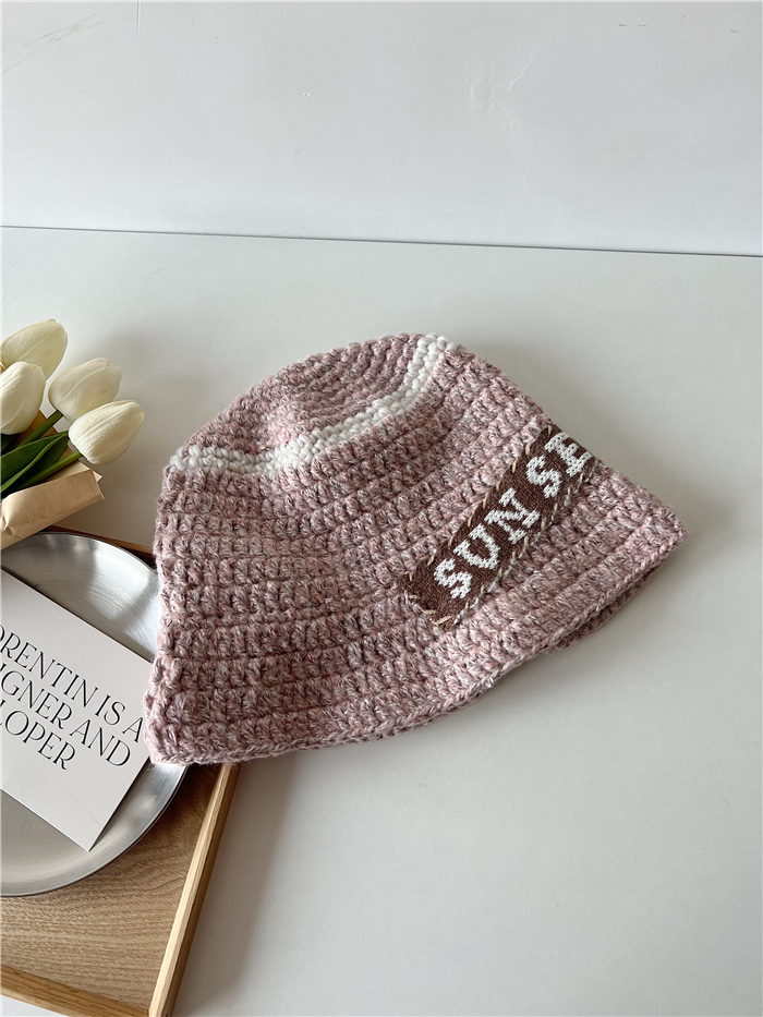 Korean Style Handmade Knitted Wool Fisherman Hat for Women, Letter Patch Design, Warm Autumn and Winter Accessory Korean Style Handmade Knitted Wool Fisherman Hat for Women, Letter Patch Design, Warm Autumn and Winter Accessory
