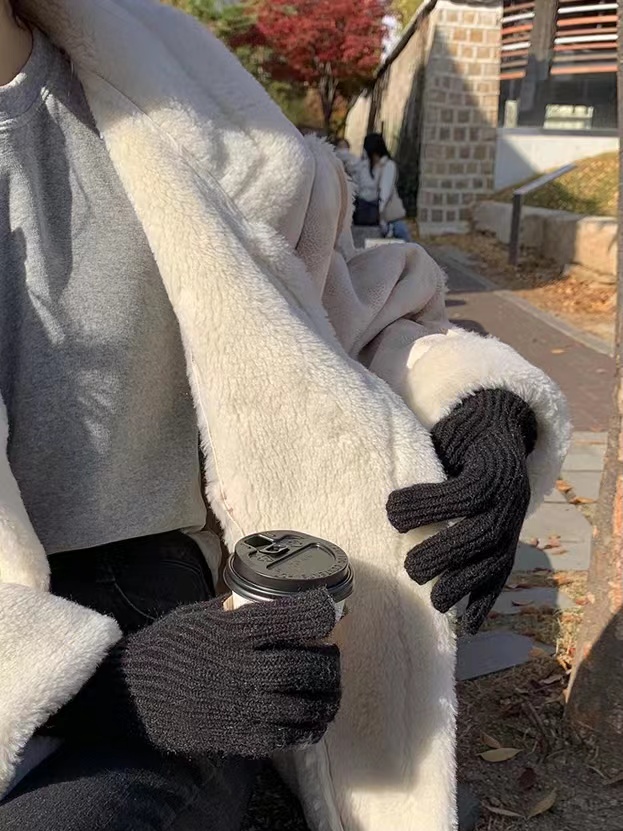 Korean Style Knitted Five-Finger Long Gloves - Touchscreen Warm Autumn Winter Fashion Accessories Korean Style Knitted Five-Finger Long Gloves - Touchscreen Warm Autumn Winter Fashion Accessories