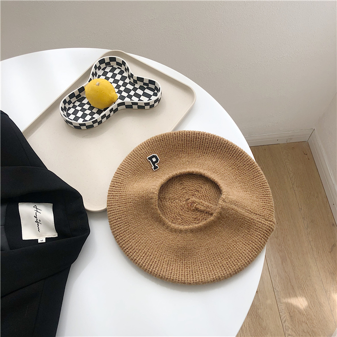 Korean-Style Knitted Wool Beret Hat for Women - Elastic Autumn/Winter Painter's Hat with Letter Design Korean-Style Knitted Wool Beret Hat for Women - Elastic Autumn/Winter Painter's Hat with Letter Design