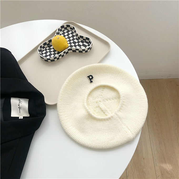 Korean-Style Knitted Wool Beret Hat for Women - Elastic Autumn/Winter Painter's Hat with Letter Design Korean-Style Knitted Wool Beret Hat for Women - Elastic Autumn/Winter Painter's Hat with Letter Design