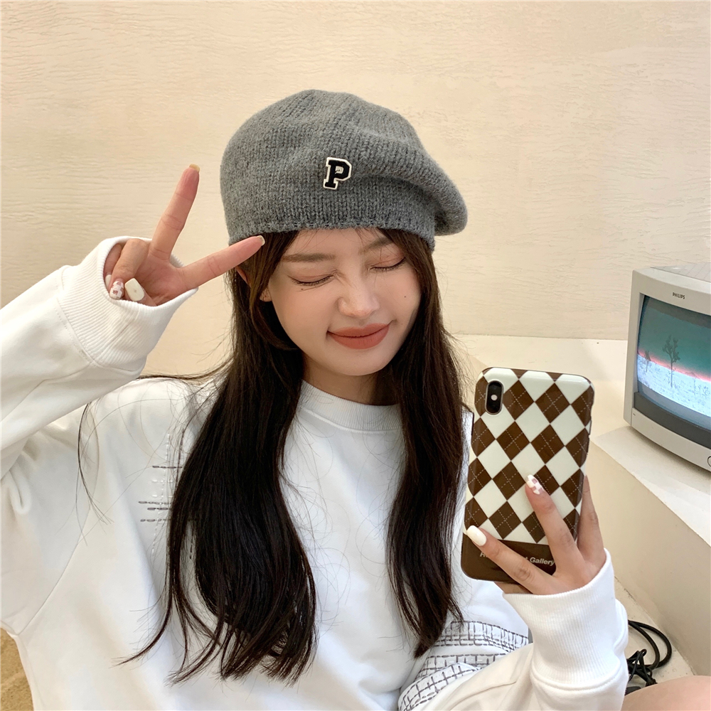 Korean-Style Knitted Wool Beret Hat for Women - Elastic Autumn/Winter Painter's Hat with Letter Design Korean-Style Knitted Wool Beret Hat for Women - Elastic Autumn/Winter Painter's Hat with Letter Design