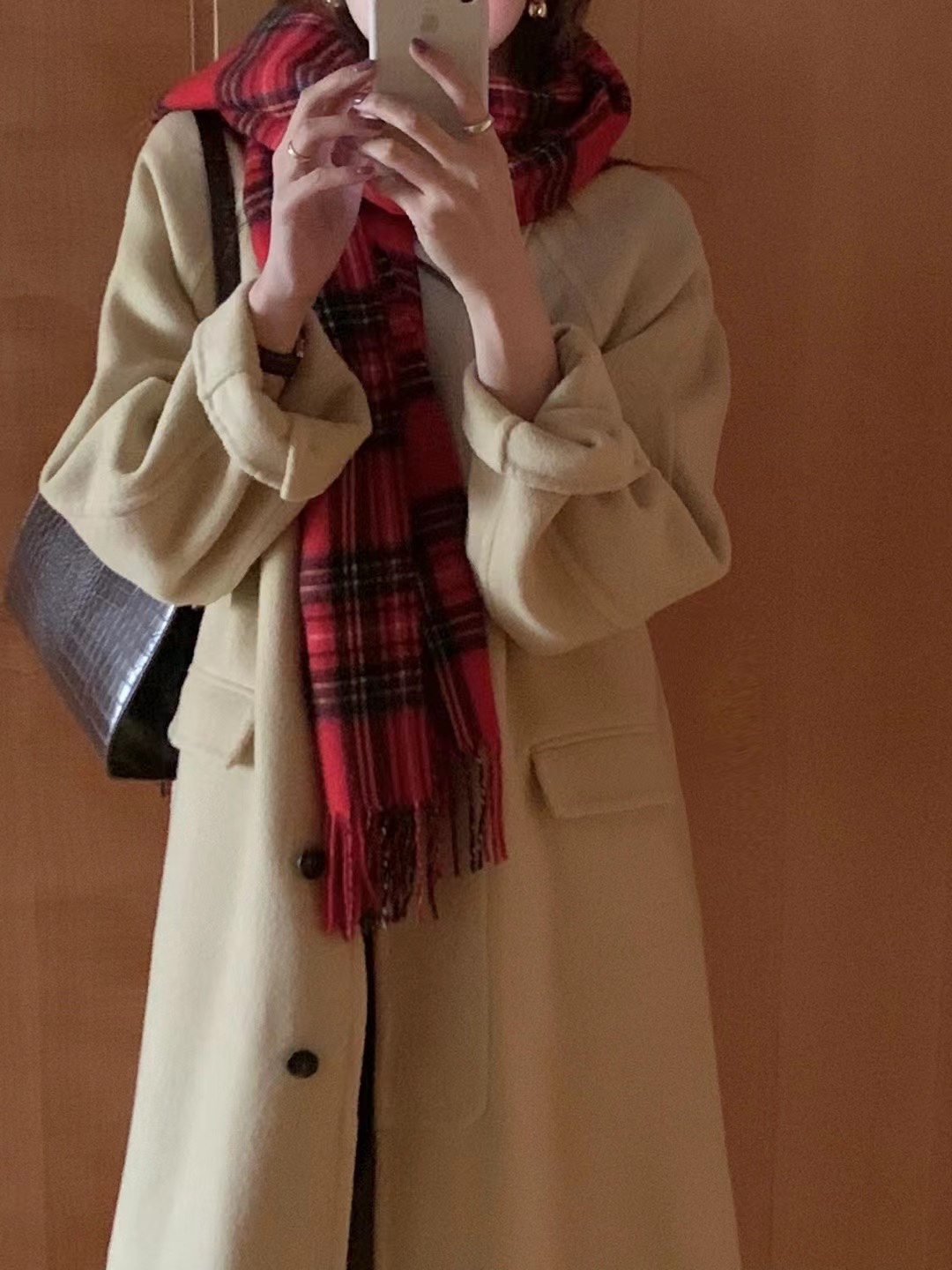 Korean Style Large Faux Wool Scarf for New Year in Trendy Colors - Soft & Stylish Winter Accessory Korean Style Large Faux Wool Scarf for New Year in Trendy Colors - Soft & Stylish Winter Accessory