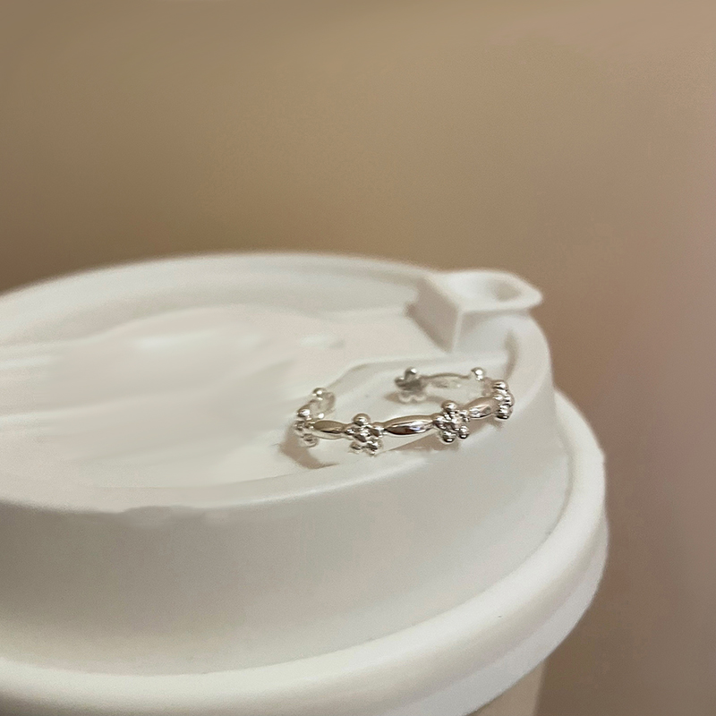 Korean-Style Minimalist Fresh Flower Ring - Versatile Brushed Plain Band for Women - 2025 Niche Design Index Finger Ring