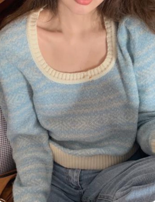 Korean Style Minimalist Round-Neck Loose Knit Sweater for Autumn & Winter - Unique Slim-Fit Casual Fashion