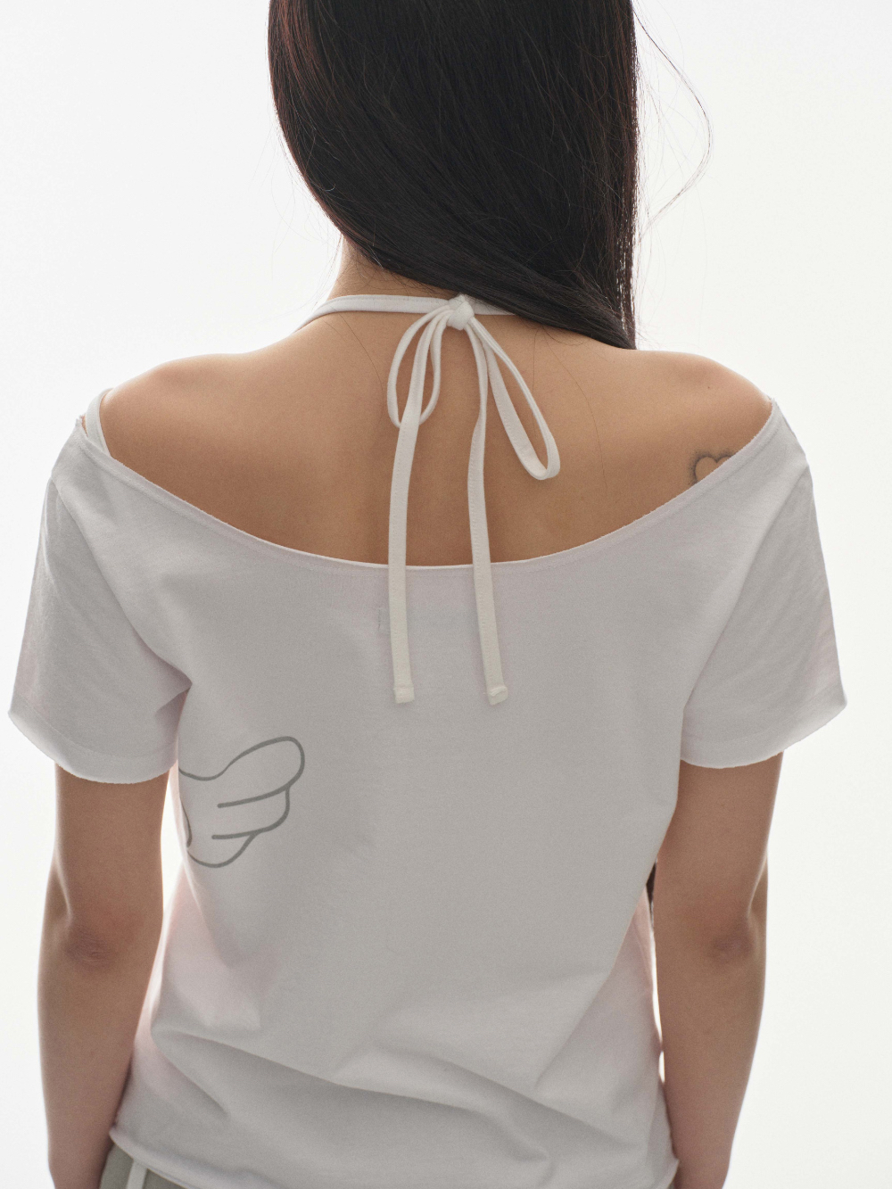 Korean Style Off-Shoulder White T-Shirt with Large Collar and Wing Print - 25ss Niche Design, Short Sleeve Fashion Top Korean Style Off-Shoulder White T-Shirt with Large Collar and Wing Print - 25ss Niche Design, Short Sleeve Fashion Top