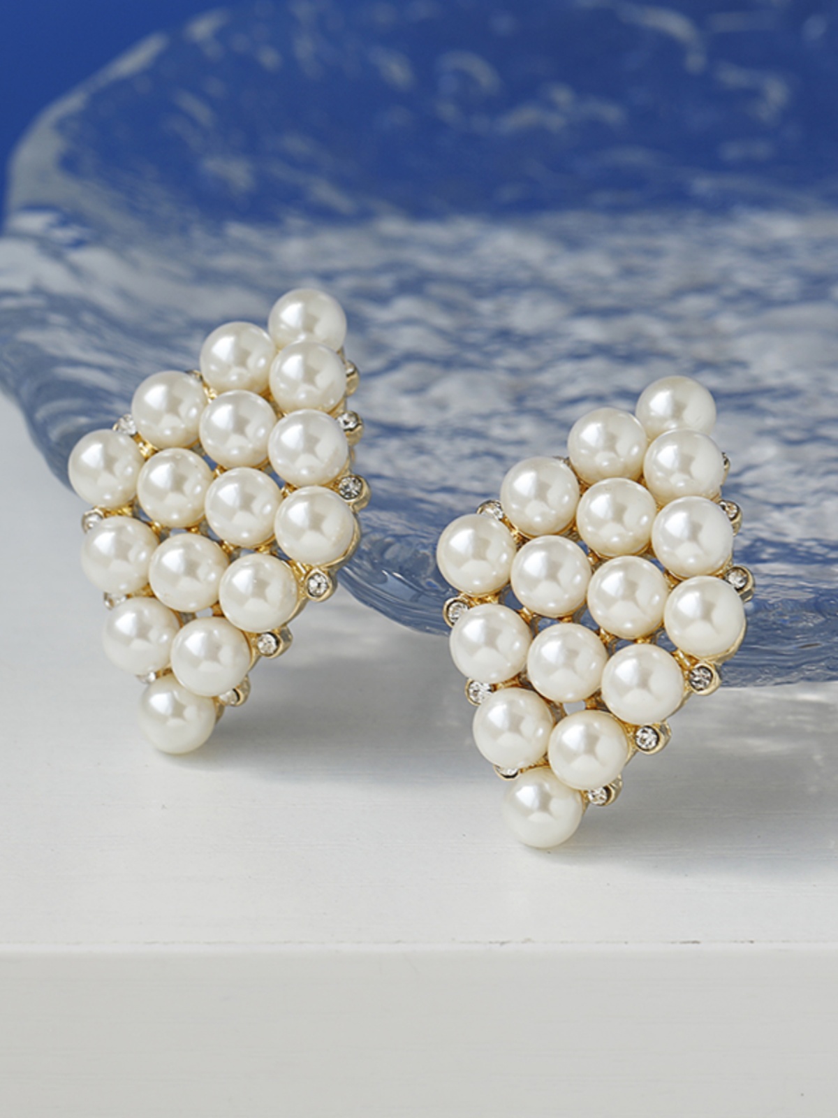 Korean-Style Pearl Rhinestone Geometric Stud Earrings for Women - Trendy Zinc Alloy Jewelry for Students, Gatherings, and Gifts Korean-Style Pearl Rhinestone Geometric Stud Earrings for Women - Trendy Zinc Alloy Jewelry for Students, Gatherings, and Gifts