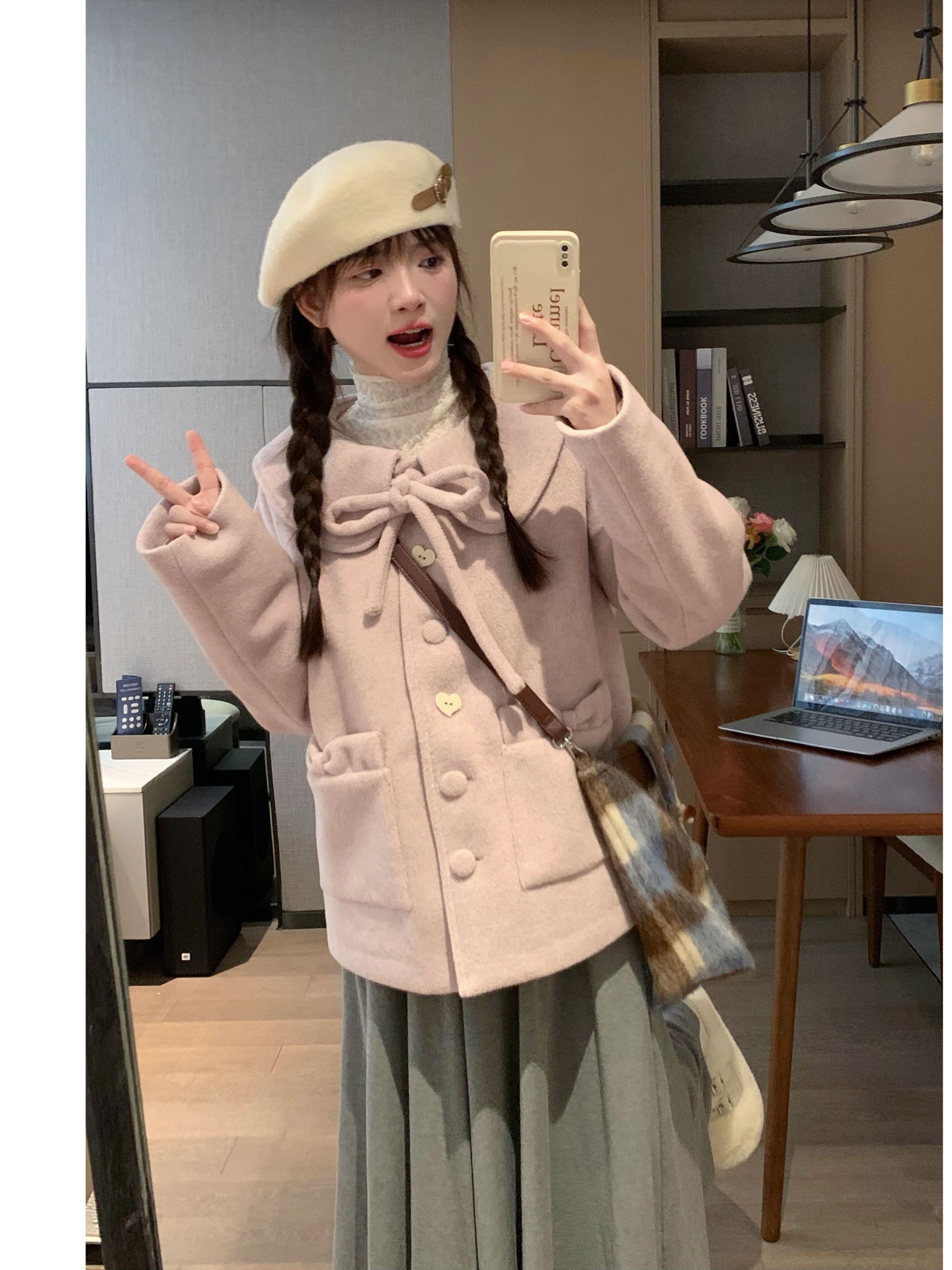 Korean Style Pink Woolen Coat for Women with Cute Doll Collar - Slimming Design for Autumn and Winter Fashion Korean Style Pink Woolen Coat for Women with Cute Doll Collar - Slimming Design for Autumn and Winter Fashion