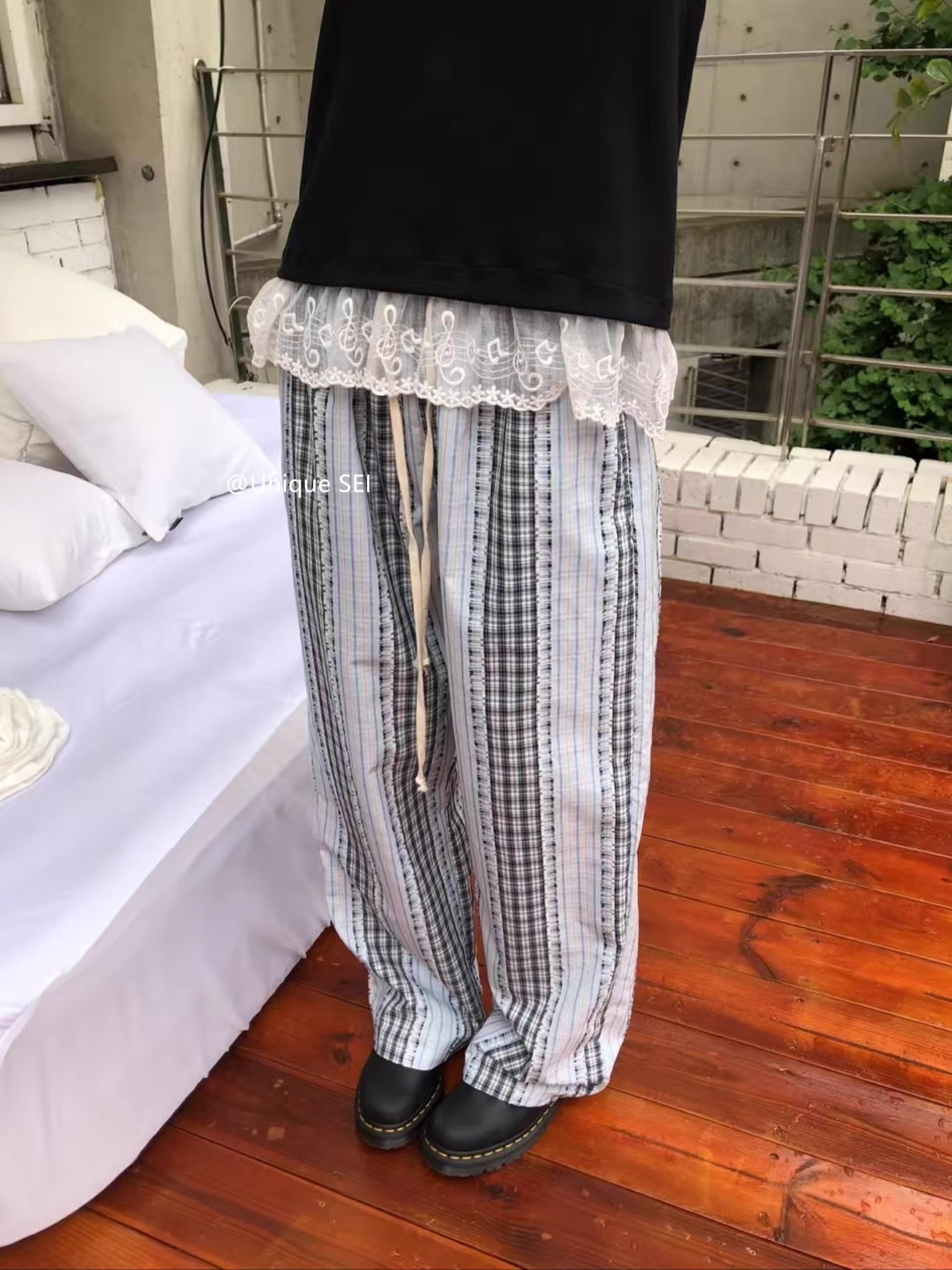 Korean-Style Plaid Patchwork Relaxed Summer Pants for Women - Elastic Waist, Drawstring, Versatile Loose Casual Trousers Korean-Style Plaid Patchwork Relaxed Summer Pants for Women - Elastic Waist, Drawstring, Versatile Loose Casual Trousers