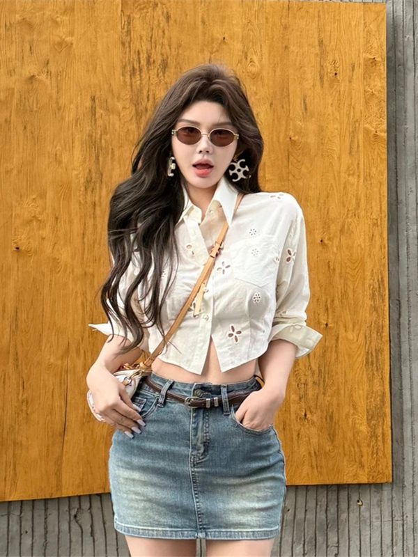 Korean-Style Rose Floral Hollow Long Sleeve Shirt for Women - Elegant Slim Fit Spring Top