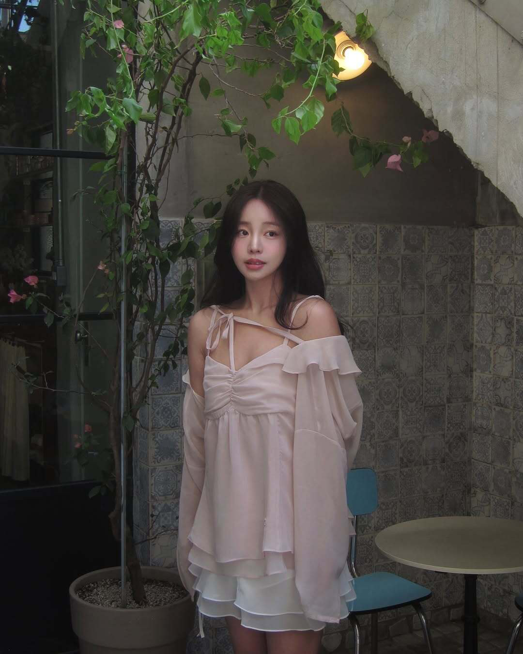 Korean Style Ruffled Strap Shawl Cardigan Set for Women - Blogger's Spring Summer Fashion Must-Have Korean Style Ruffled Strap Shawl Cardigan Set for Women - Blogger's Spring Summer Fashion Must-Have