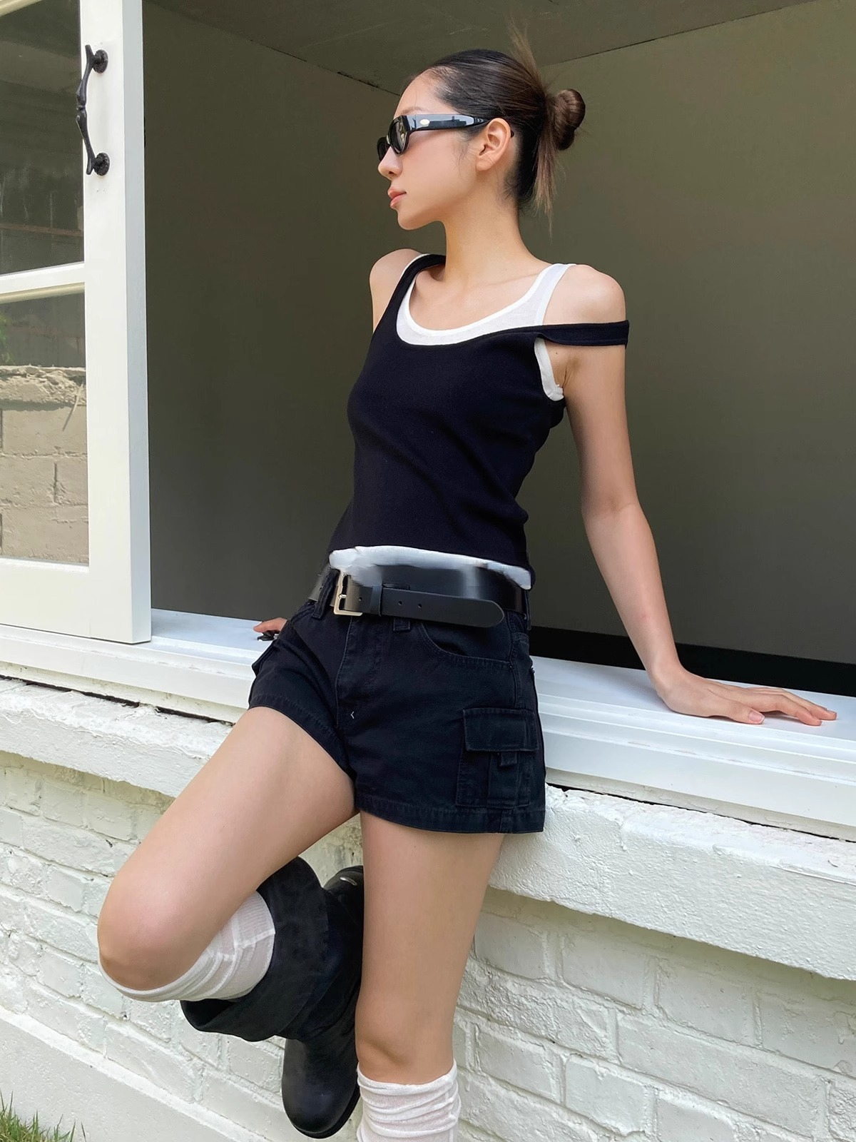 Korean Style Summer Layered Color-Block Double-Shoulder Strap Casual Vest Top - Unique Minimalist Two-Piece Design Korean Style Summer Layered Color-Block Double-Shoulder Strap Casual Vest Top - Unique Minimalist Two-Piece Design