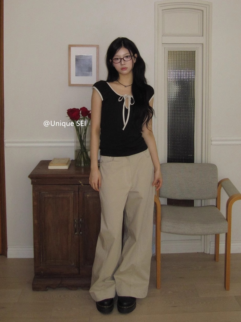 Korean Style Summer Polka Dot Tie-Up Pleated Slim-Fit Short Sleeve T-Shirt & Straight Casual Pants Set Korean Style Summer Polka Dot Tie-Up Pleated Slim-Fit Short Sleeve T-Shirt & Straight Casual Pants Set