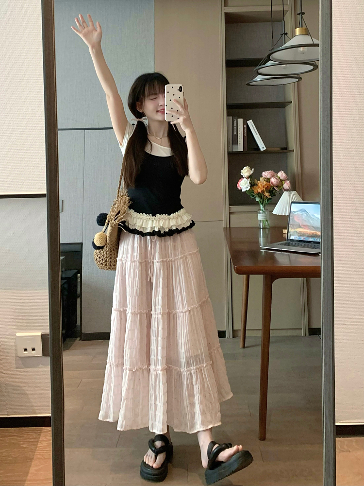 Korean Style Sweet Barbie Pink High-Waisted Cake Skirt for Spring and Summer Holidays - Gentle Girl Fashion Korean Style Sweet Barbie Pink High-Waisted Cake Skirt for Spring and Summer Holidays - Gentle Girl Fashion