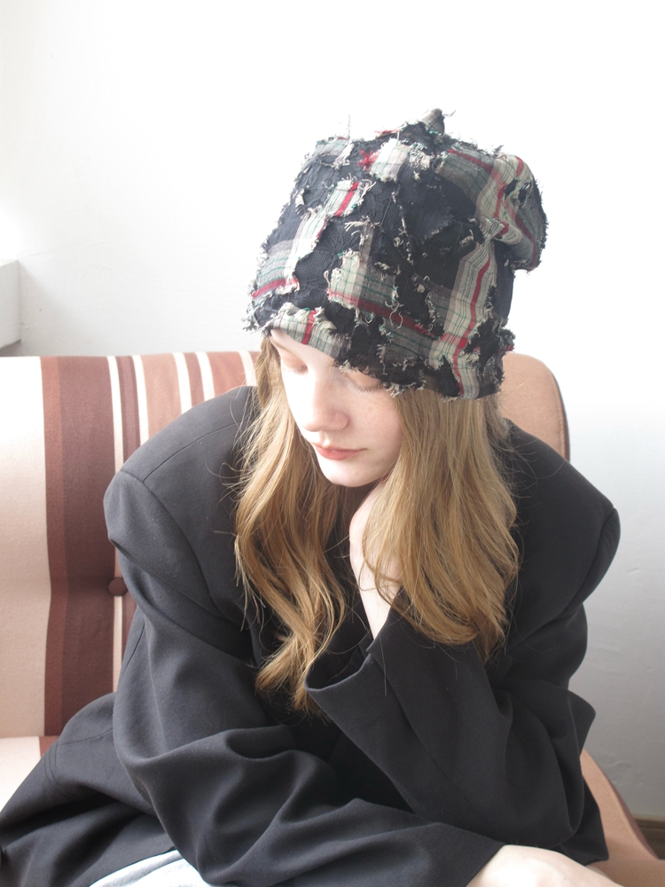 Korean-Style Vintage Distressed Bucket Hat with Holes - Retro Everyday Fashion for a Smaller Face - Cool Lazy Style Accessory Korean-Style Vintage Distressed Bucket Hat with Holes - Retro Everyday Fashion for a Smaller Face - Cool Lazy Style Accessory