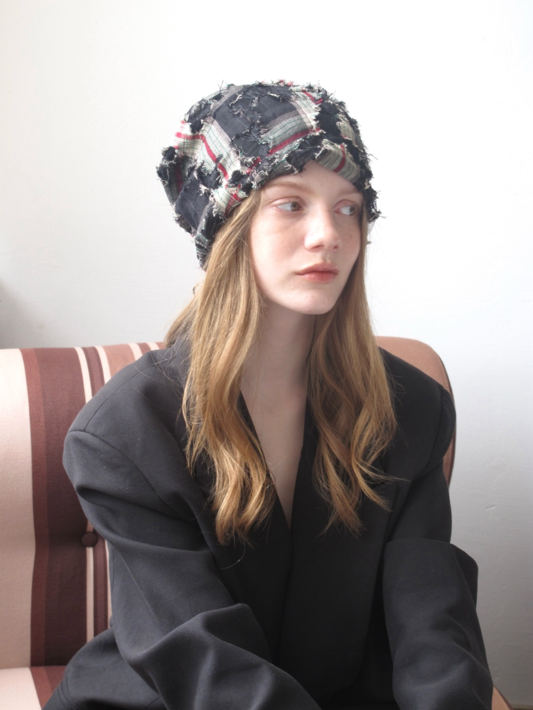 Korean-Style Vintage Distressed Bucket Hat with Holes - Retro Everyday Fashion for a Smaller Face - Cool Lazy Style Accessory Korean-Style Vintage Distressed Bucket Hat with Holes - Retro Everyday Fashion for a Smaller Face - Cool Lazy Style Accessory