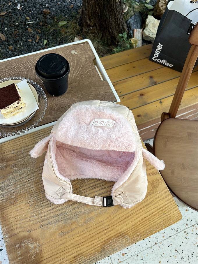 Korean Style Winter Cycling Ear Protection Hat for Women, Cold-Resistant Cute Skiing Little Lamb Lei Feng Beanie
