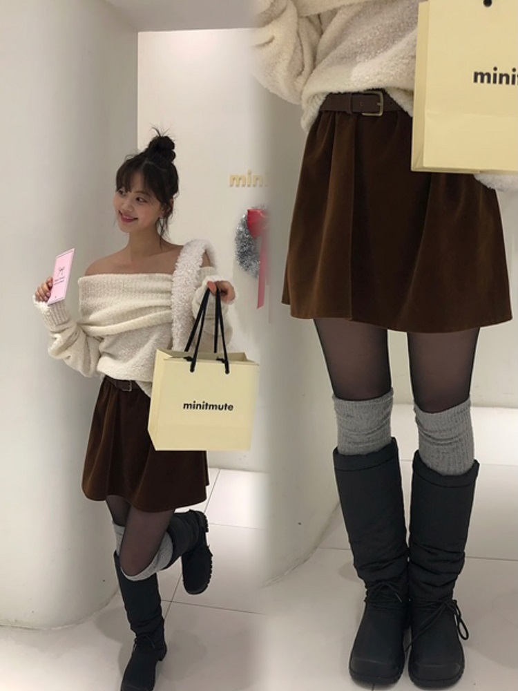 Korean Style Winter Mini Skirt Set with Waist Belt in Beautiful Matte Velvet - Trendy Fashion for Girls Korean Style Winter Mini Skirt Set with Waist Belt in Beautiful Matte Velvet - Trendy Fashion for Girls