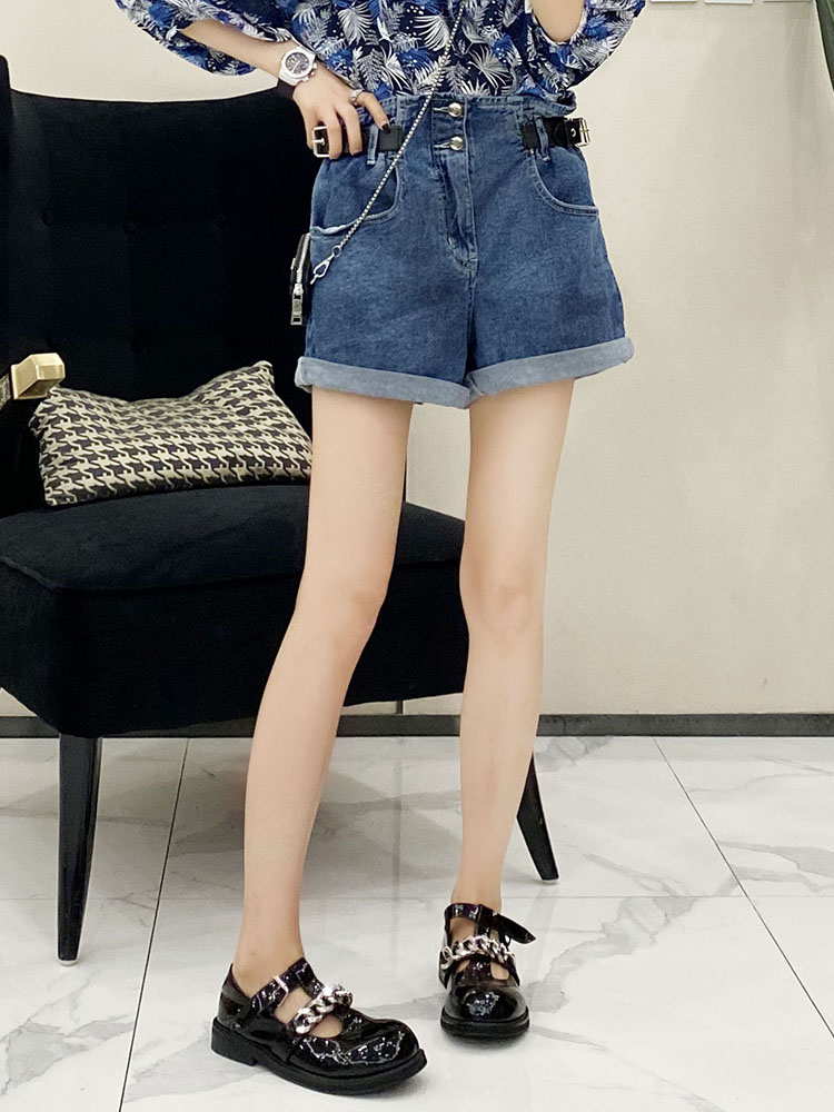 Korean Style Women's Casual Denim Shorts with Buckle Decoration, Lengthening Cuffed Design, Solid Color, Summer Essential Korean Style Women's Casual Denim Shorts with Buckle Decoration, Lengthening Cuffed Design, Solid Color, Summer Essential